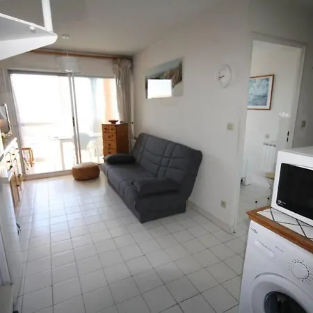 Les Jardins Du Port Apartmán