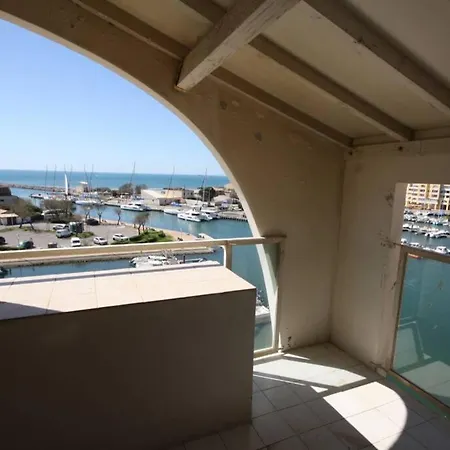 Les Jardins Du Port Apartmán *